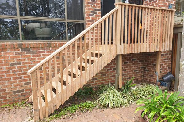 stairs-balustrades-2D2D68635-EDA1-9BED-3D0F-9F9734C370BF.jpg