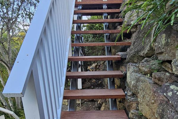 stairs-balustrades-3732C5FF93-F46C-9564-344B-093D6A4869CE.jpg