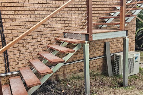 stairs-balustrades-46DB2873BD-F287-3F42-E85D-C727D6897FD9.jpg